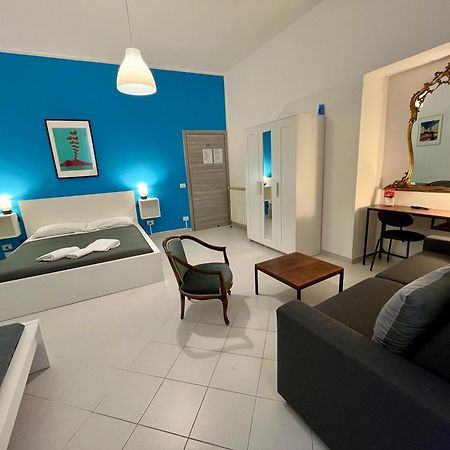 Pop Santa Chiara Bed & Breakfast Napoli Ngoại thất bức ảnh