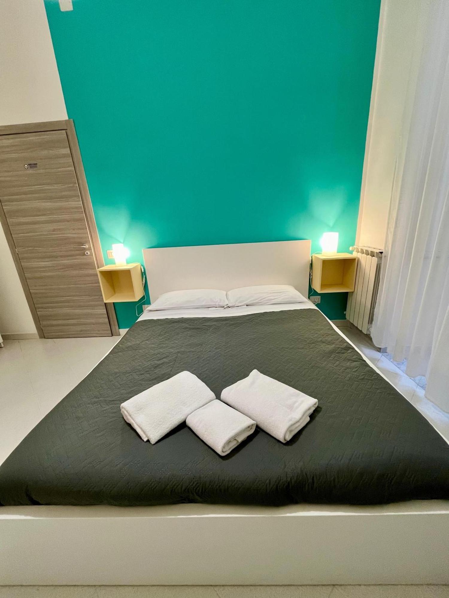 Pop Santa Chiara Bed & Breakfast Napoli Ngoại thất bức ảnh