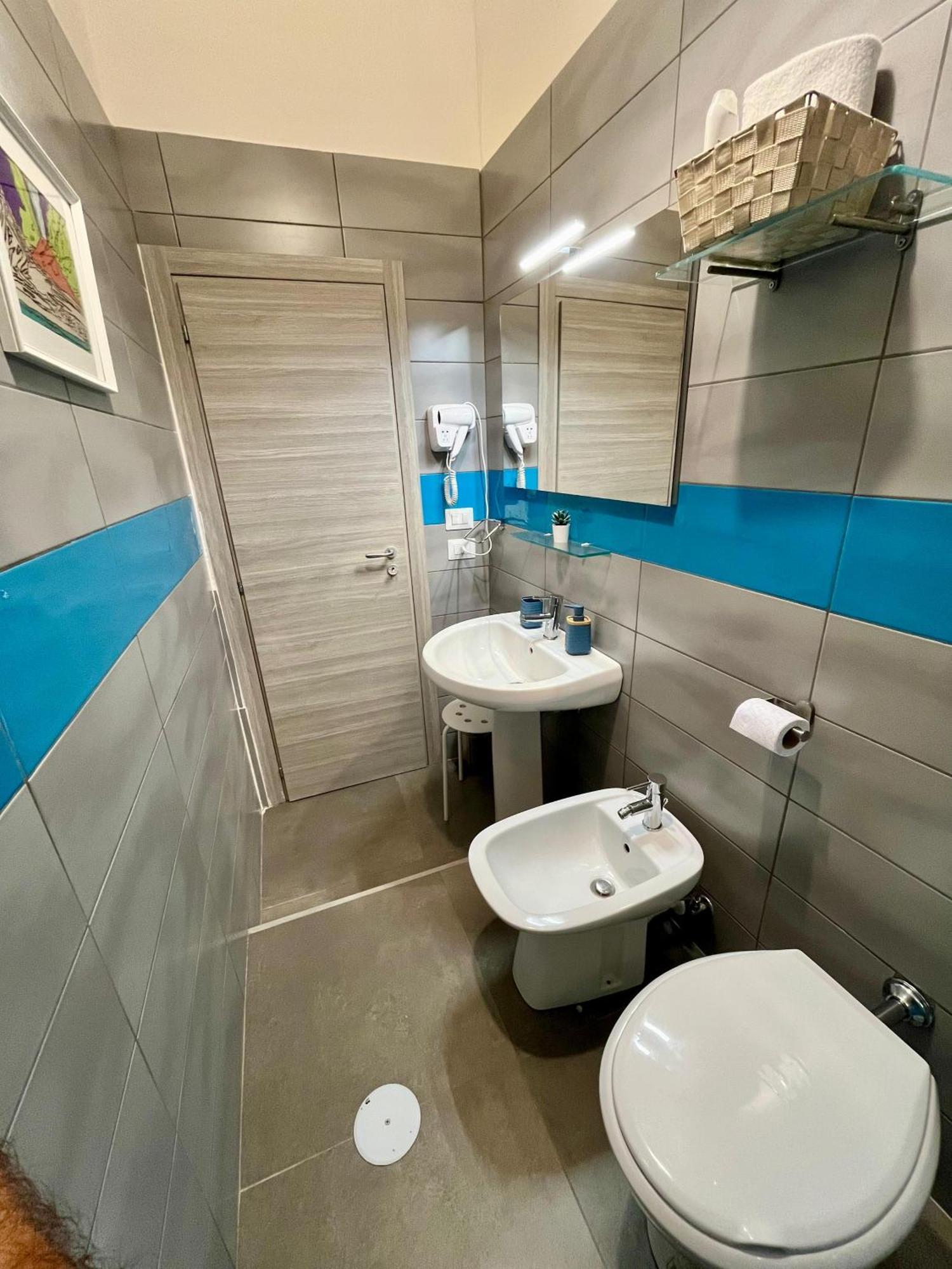 Pop Santa Chiara Bed & Breakfast Napoli Ngoại thất bức ảnh